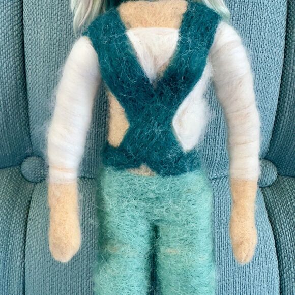 Wool Felted Doll OOAK Trendy Old Woman Poseable Handmade Needlework Art Piece - Picture 3 of 16